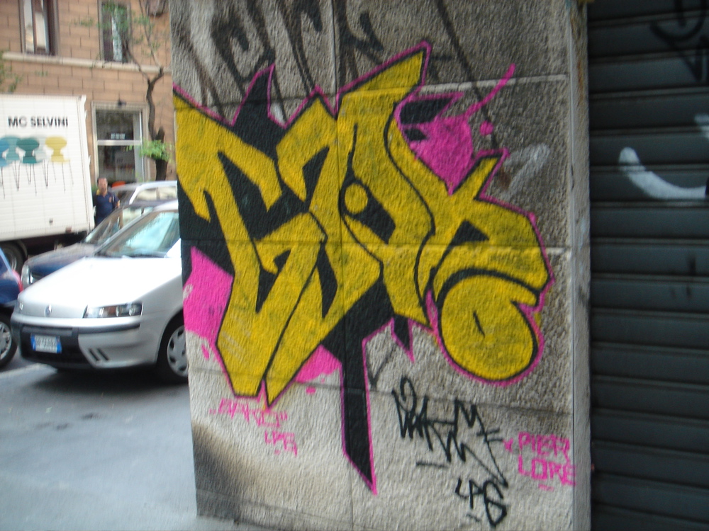 GAKO: PICCOLO BOMBING